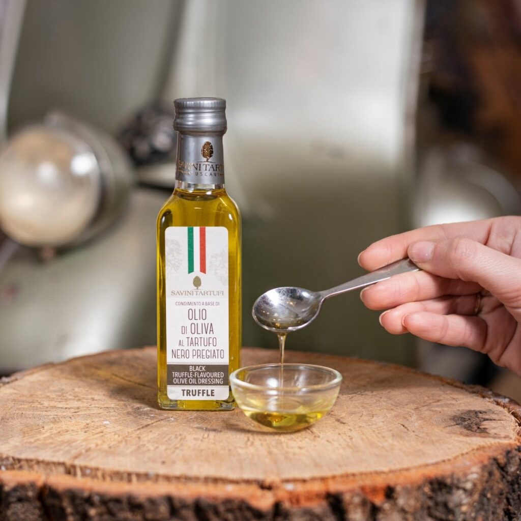 Condimento A Base Di Olio Di Oliva Al Tartufo Nero Pregiato Savini